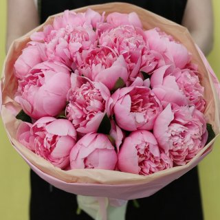 Букет из розовых пионов «Фламинго»