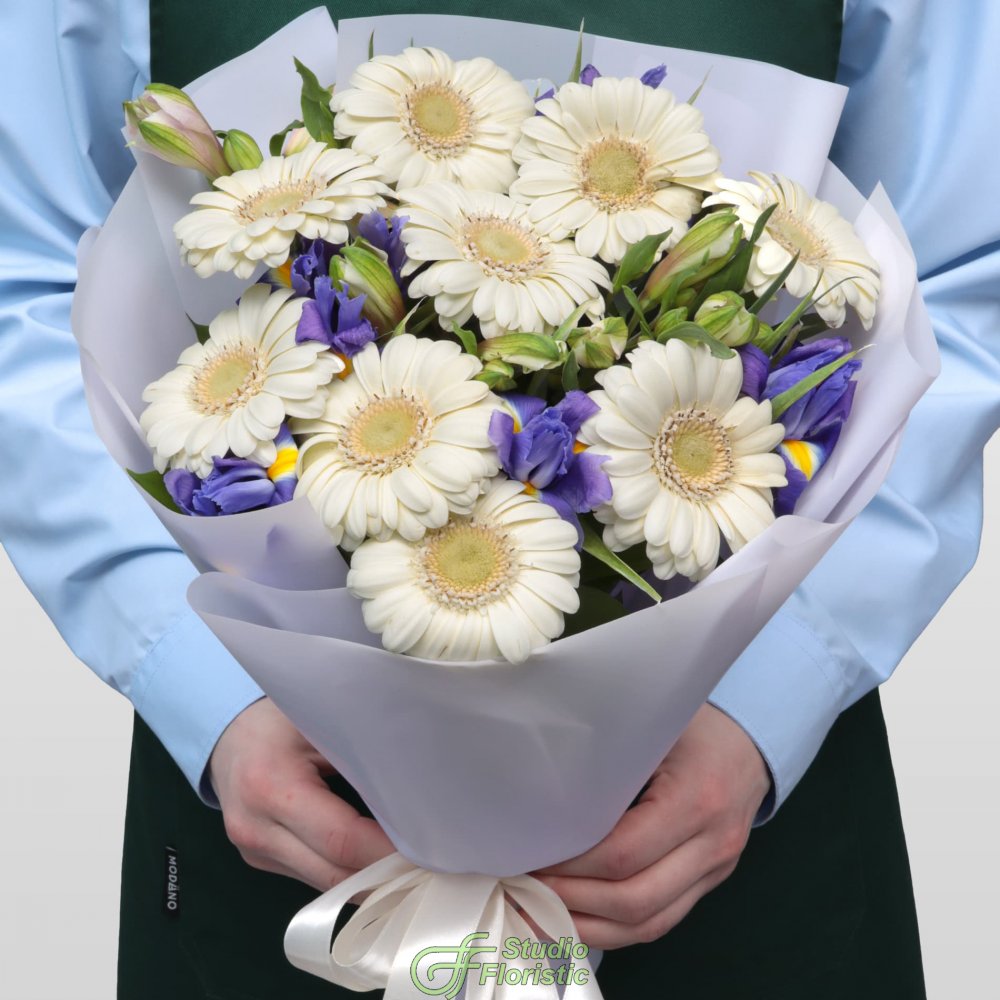 Букет из Ирисов, Альстромерий и Гермини «Храброе сердце» Букет из Ирисов, Альстромерий и Гермини «Храброе сердце»