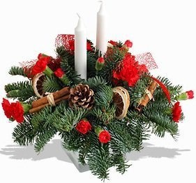 Новогодняя композиция из Сосновых веток и Гвоздики в вазе «Снежное приветствие»