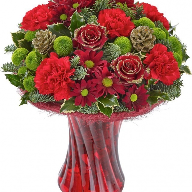 Букет новогодний из Сосновых веток, Роз и Хризантем «Совершенный подарок»