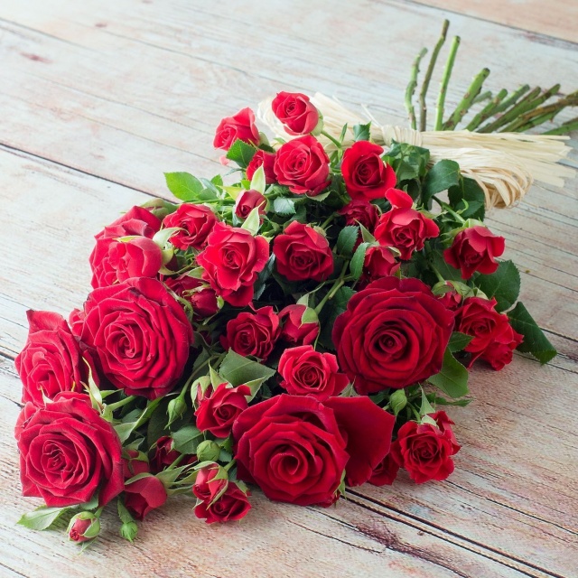Букет из Роз «Обильный букет»