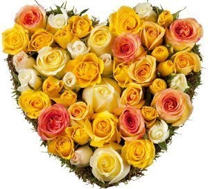 Композиция из желтых Роз «Солнечное сердце»