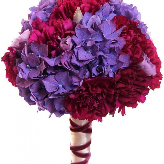 Букет из Гвоздик, Лизиантуса и Гортензий «Анда»