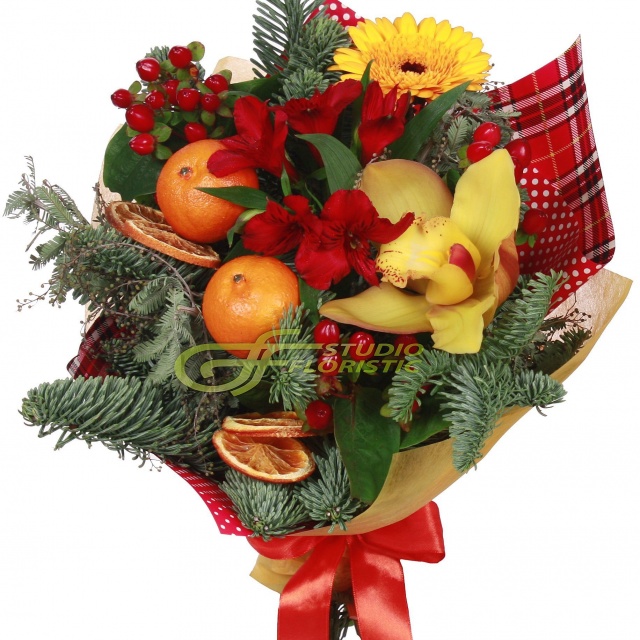 Новогодний букет из Ели, Орхидеи и Альстромерии «Зимний витамин»