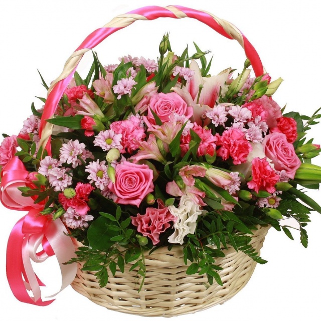 Композиция из Роз, Гвоздик и Лизиантуса в корзине «Рассвет и нежность»