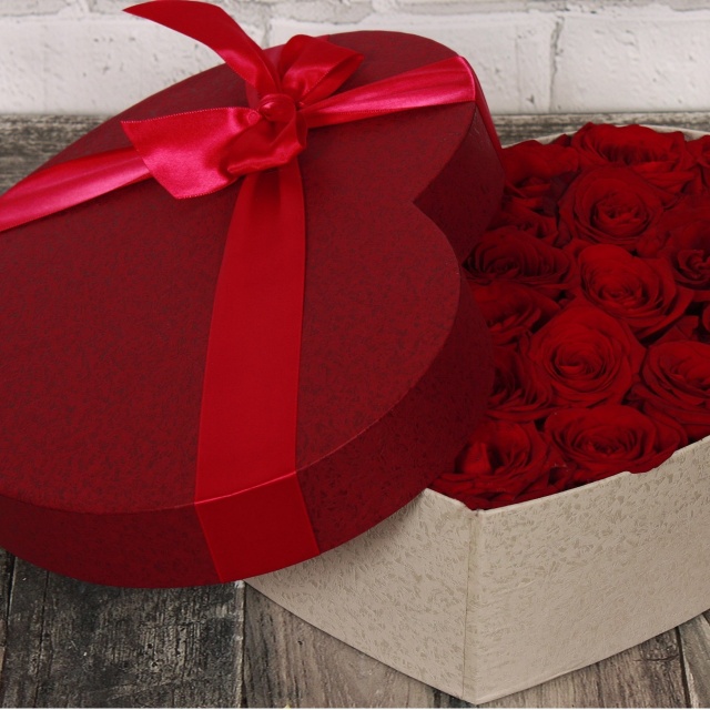 Сердце из Роз в коробке «Послание любви»