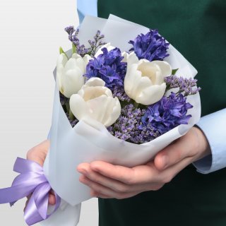 Букет из Тюльпанов и Гиацинтов «Утро в Провансе» Букет из Тюльпанов и Гиацинтов «Утро в Провансе»