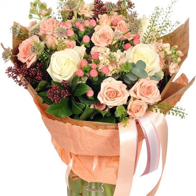 Букет из кустовых Роз, Роз и Маттиолы «Нежность»