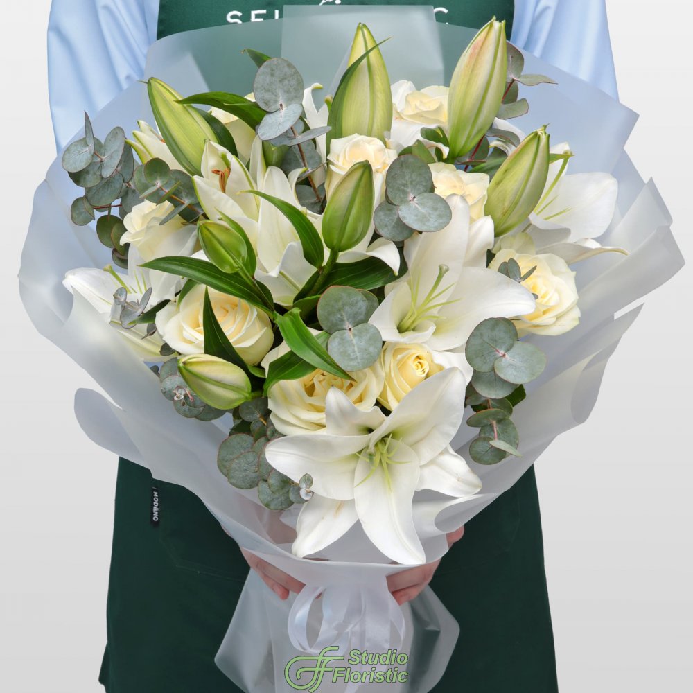 Букет из Роз и Лилий «Ангел чувств» Букет из Роз и Лилий «Ангел чувств»