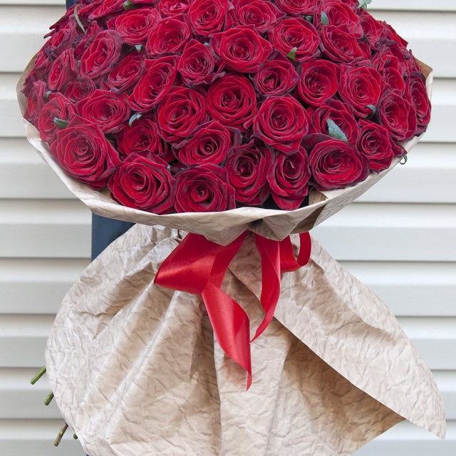 Букет из 101 красной Розы 80 см «Горячее сердце»