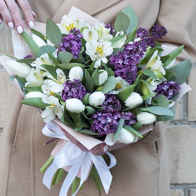 Букет из Сирени и Тюльпанов «Моя прелесть»