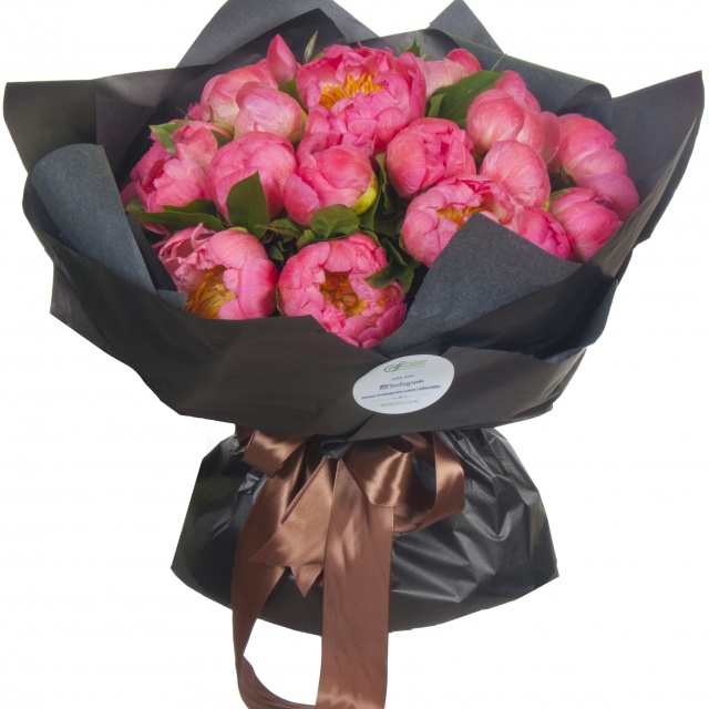 Букет из коралловых Пионов «Роскошные пионы»