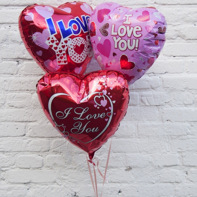 Связка гелиевых шариков С любовью