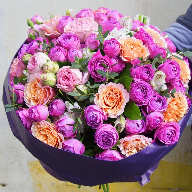 Букет из Роз и Альстромерий «Бовари» Букет из Роз и Альстромерий «Бовари»