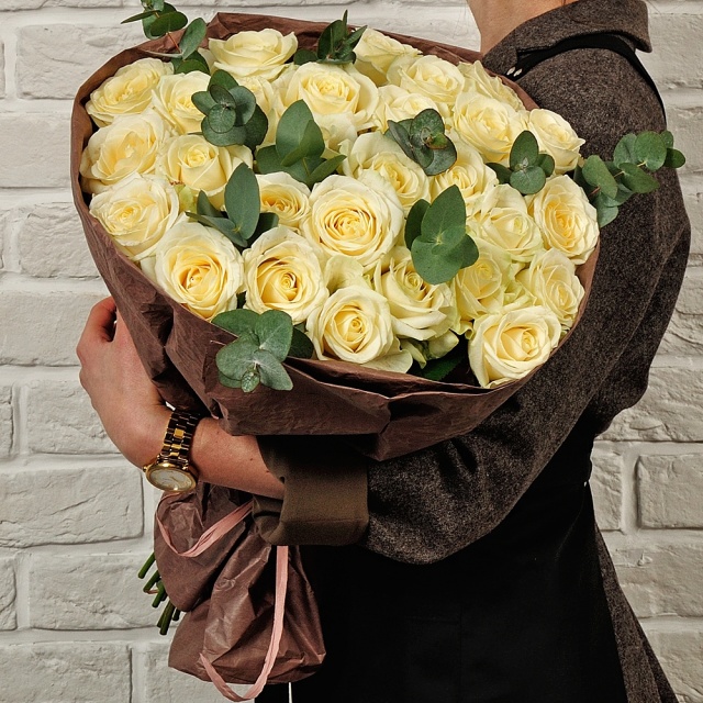 Букет из белых Роз 60 см «Венеция»