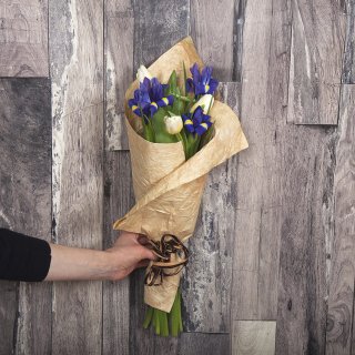 Букет из Тюльпана и Ириса 