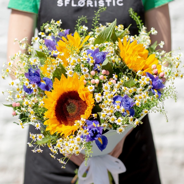 Букет из Ромашек и Подсолнухов «На счастье»