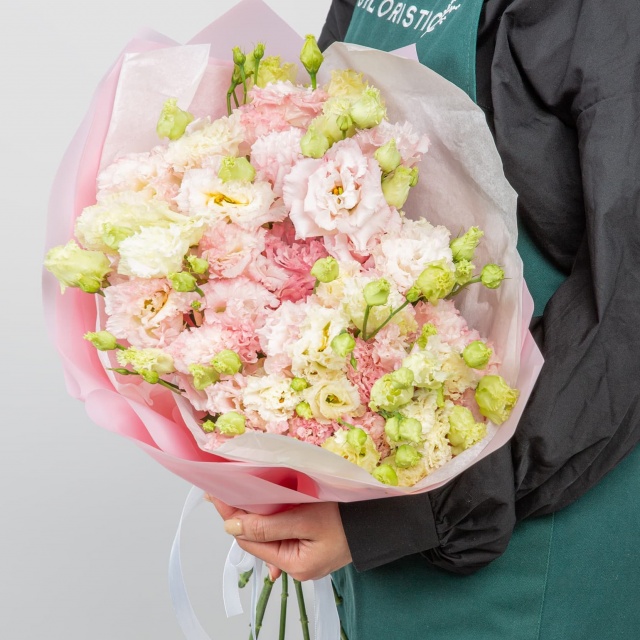 Букет из розовых Лизиантусов «Дар лета» Букет из розовых Лизиантусов «Дар лета»