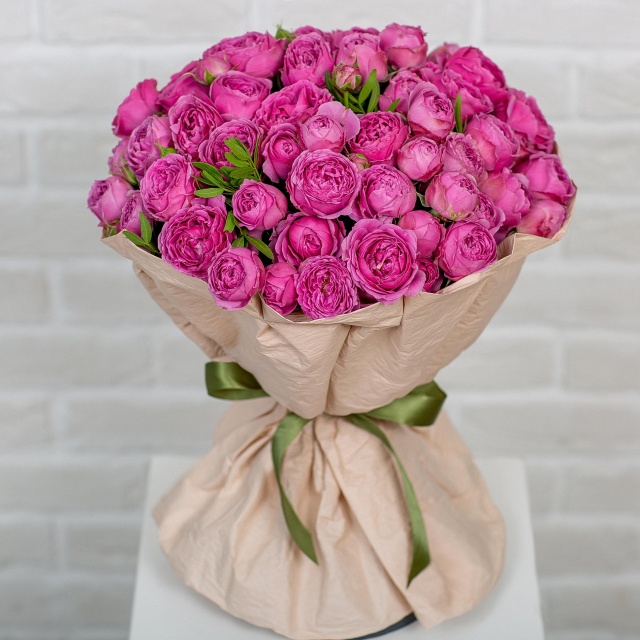 Букет из Пионовидных Роз «Магия любви»