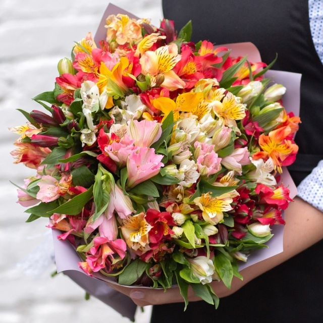 Букет Альстромерий «Ярый»