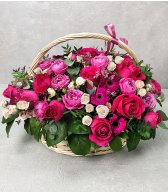Корзина из Розы, Гермини, Кустовой розы Взрывная красота Корзина из Розы, Гермини, Кустовой розы Взрывная красота