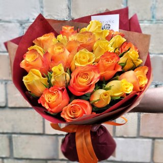 Роза 40 см Кения желто-оранжевая 25 шт