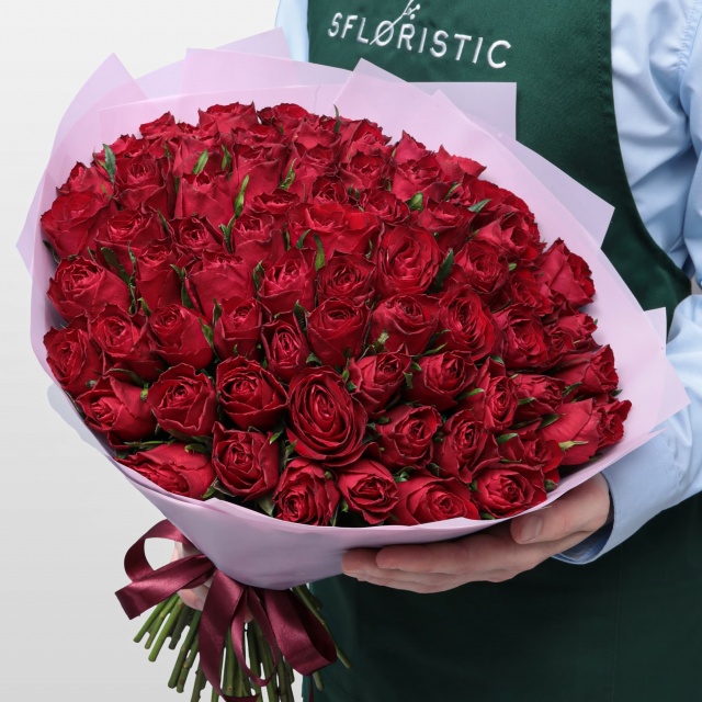 Букет из красных Роз Кения 40 см 75 шт «Огни Оперы»