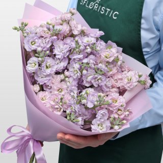 Букет из сиреневых Кустовых Маттиол «Дымчатый Флер»