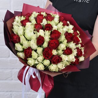 Роза Кения красно-белый микс 101шт 40 см