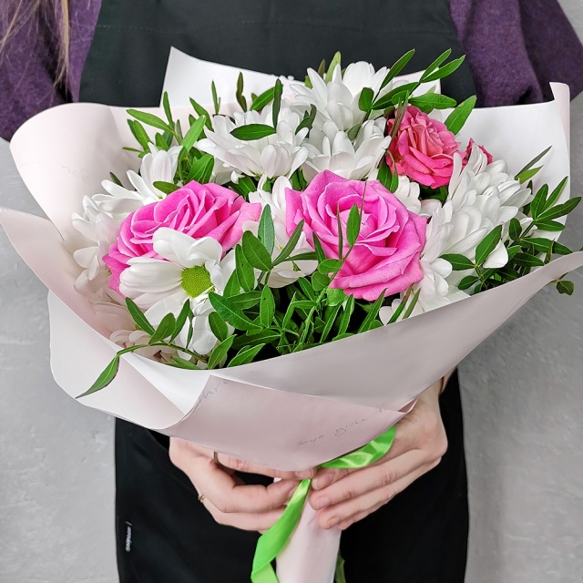 Букет из Роз и Хризантем «Новые горизонты»