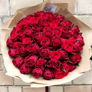 Роза Кения красная-3 101шт 40 см