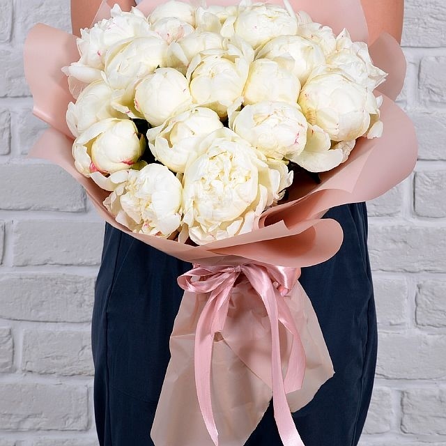 Букет из белых Пионов «Белый ангел» 21шт.