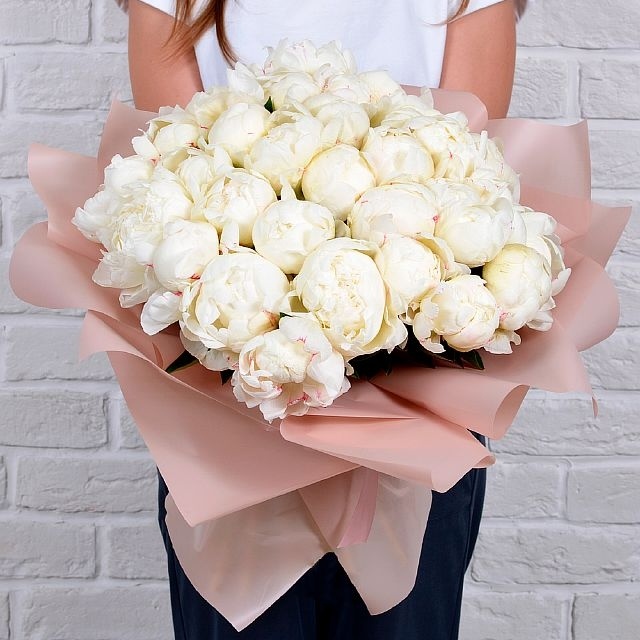 Букет из белых Пионов «Белый ангел» 25шт.