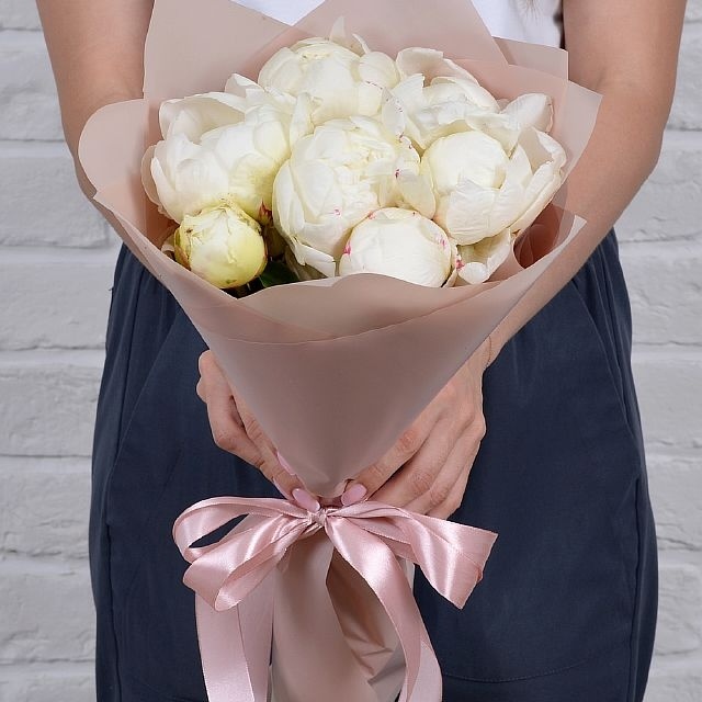 Букет из белых Пионов «Белый ангел» 7шт