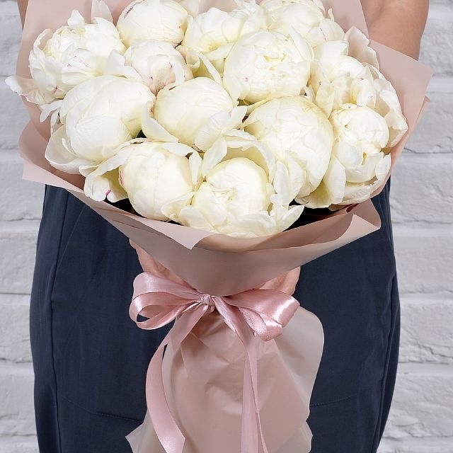 Букет из белых пионов Букет из белых пионов