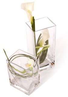 Композиция «Белые каллы в стекле»