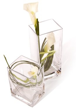 Композиция «Белые каллы в стекле»