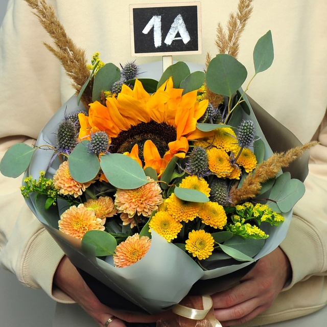 Букет из Подсолнуха и Хризантем «Как я провел лето» Букет из Подсолнуха и Хризантем «Как я провел лето»