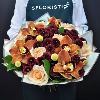 Букет из орхидеи, розы, хризантемы Сантини 
