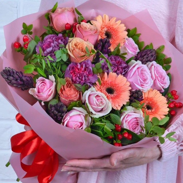 Букет из Гермини, Розы и Диантуса «Загадка взгляда» Букет из Гермини, Розы и Диантуса «Загадка взгляда»