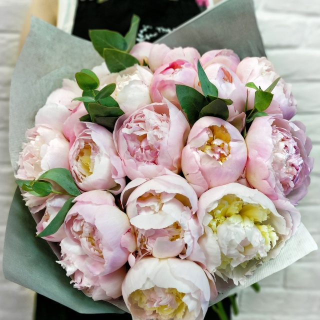 Букет из Пионов «Что внутри»