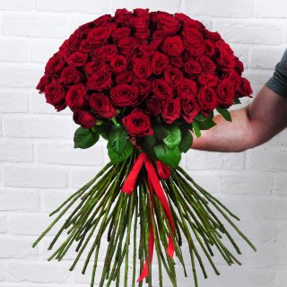 Роза красная 80 см «Ред Наоми»