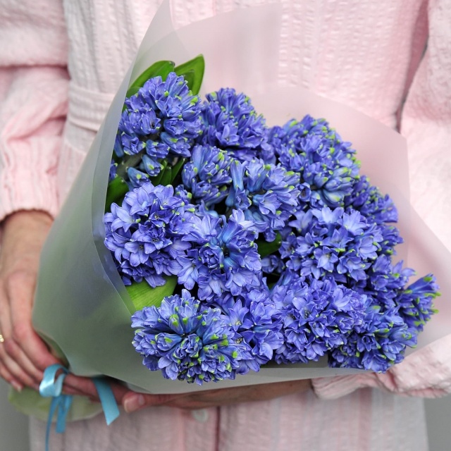 Букет из гиацинтов «Синие Очи»