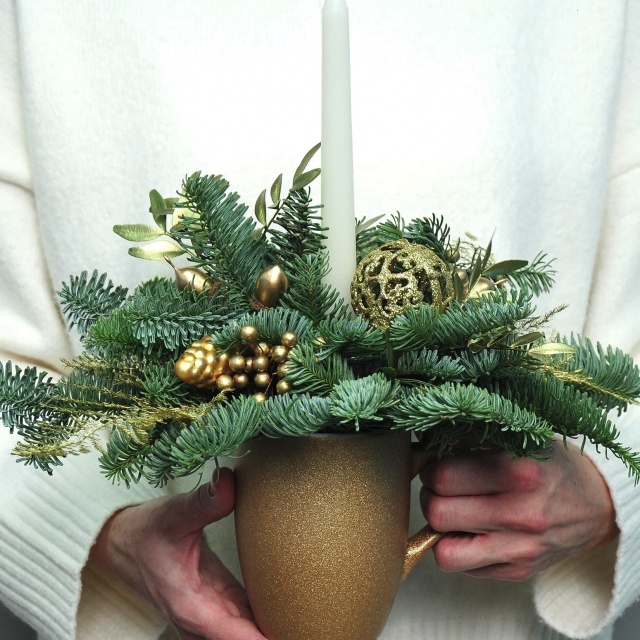 Новогодняя композиция Золотая зима