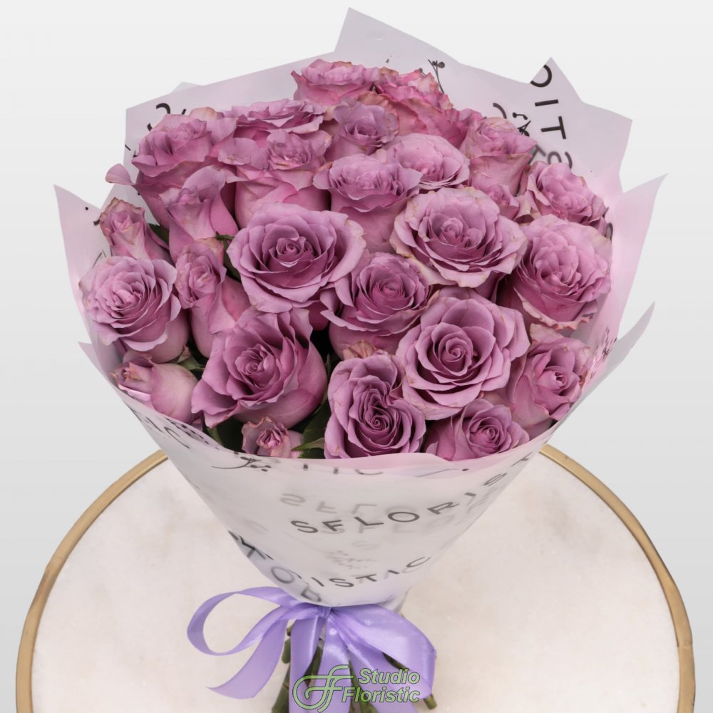 Букет из сиреневых Роз Кения 25 шт 40 см «Чарующий» Букет из сиреневых Роз Кения 25 шт 40 см «Чарующий»