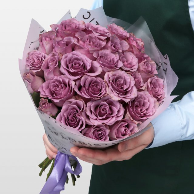 Букет из сиреневых Роз Кения 25 шт 40 см «Чарующий» Букет из сиреневых Роз Кения 25 шт 40 см «Чарующий»