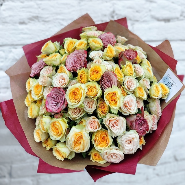 Букет Кустовых Роз микс «Глинтвейн»