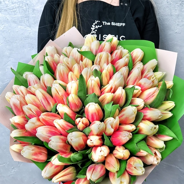 Букет Тюльпанов 75 шт «Мечтательной»