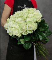 Букет из белых роз 60 см 