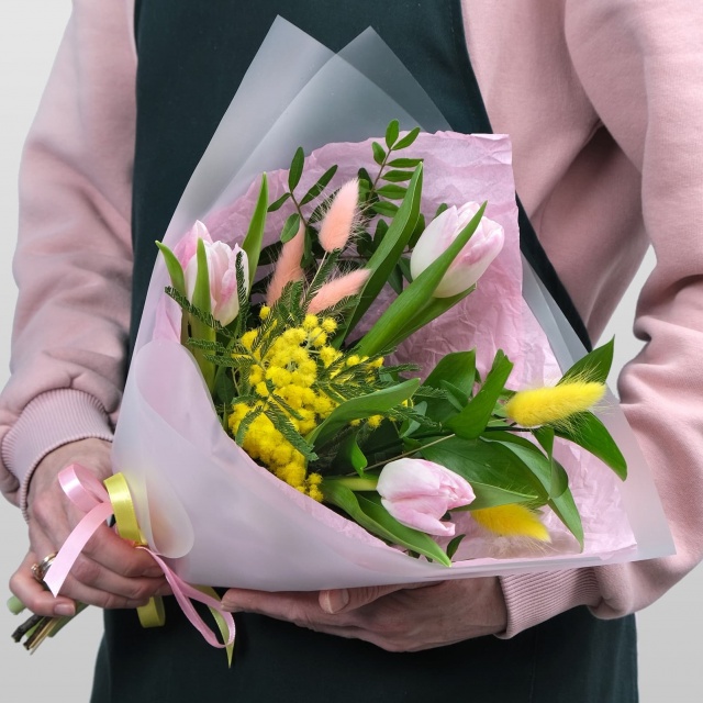 Букет из Тюльпана и Лагуруса «Зажигательной» Букет из Тюльпана и Лагуруса «Зажигательной»